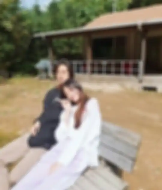 Hyein dan kakaknya