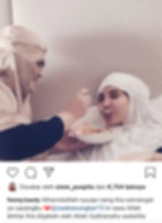 Fenny Bauty suapi Zaskia Sungkar