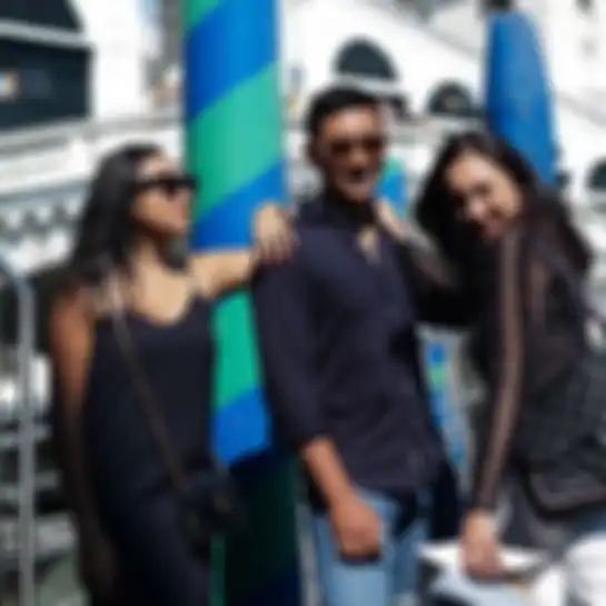 Penampilan Modis Gayanti Hutami Putri Cantik Tommy Soeharto dengan Balutan Slip Dress