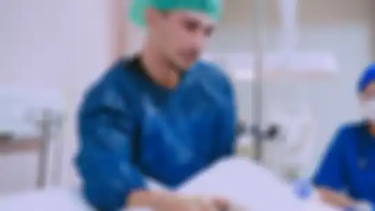 Vincent Verhaag menangis mendampingi Jessica Iskandar melahirkan