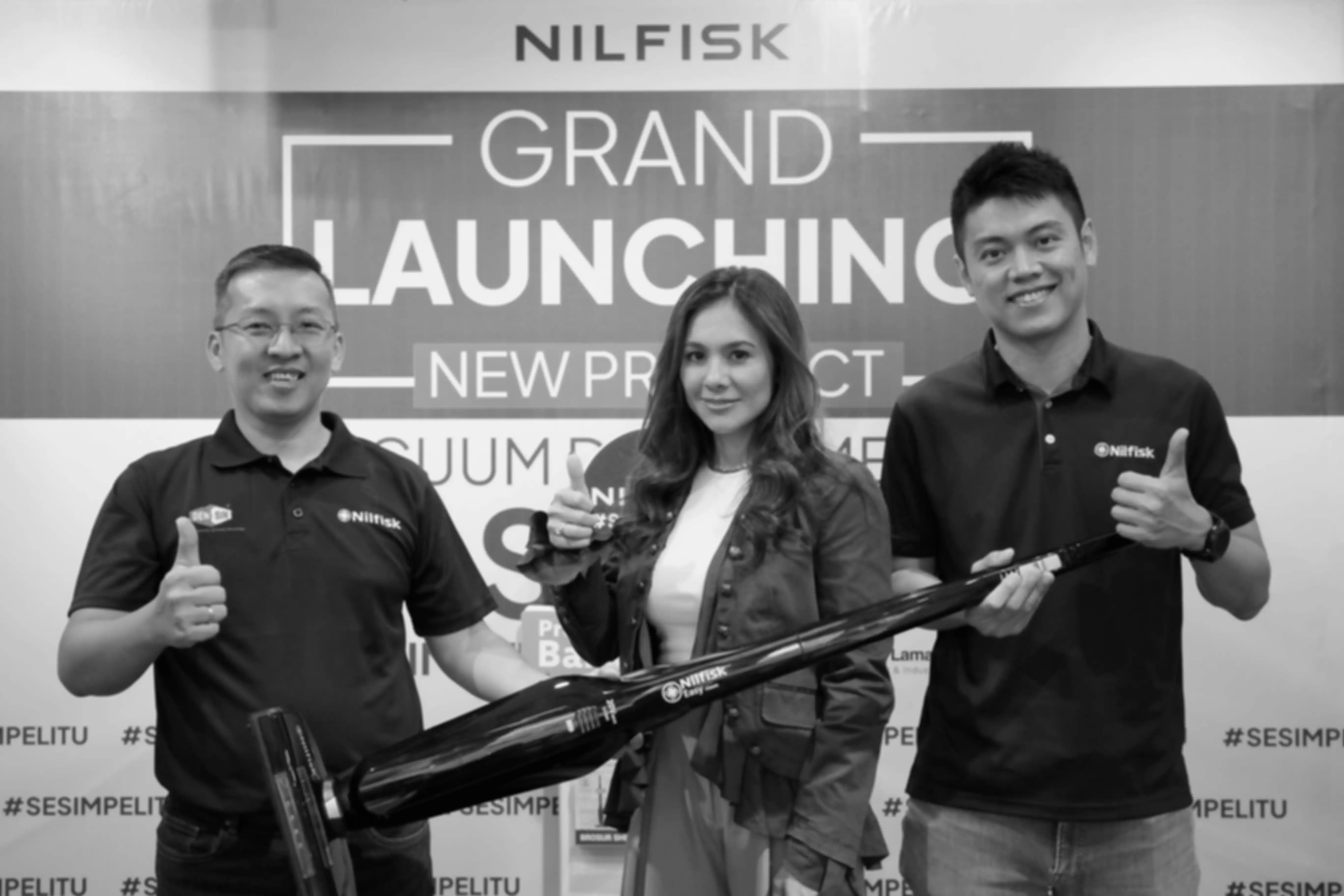 Nilfisk Vacuum Dry Home Use EASY 2 IN 1 memiliki beragam fitur yang dapat membantu proses pembersihan secara optimal