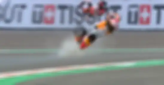 Marc Marquez mengalami high side saat warm up sebelum balap MotoGP Mandalika 2022.