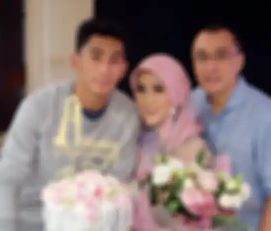 Marini Zumaris dan keluarga