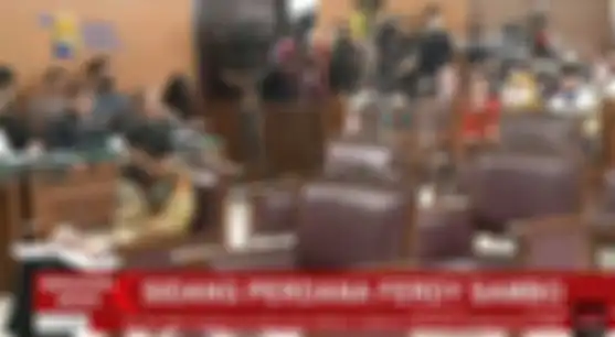 Ferdy Sambo hadiri sidang perdananya kenakan kemeja lengan panjang 