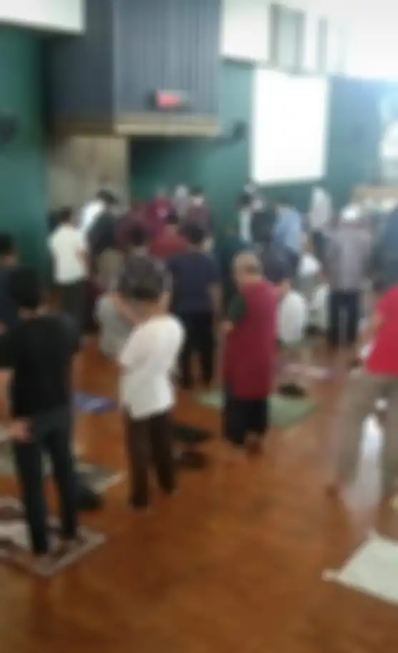 Foto Wali Kota Bandung Oded M Danial terjatuh di Masjid Muhammadiyah, Jalan Sancang beredar luas di media sosial.