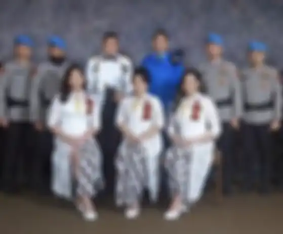 Istri Kadiv Propam Polri, Putri Candrawathi ternyata baru punya bayi perempuan. Pantas Kapolri Listyo Sigit sampai beri peringatan keras.