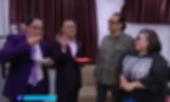 Andre Taulany dan Sule saat mengunjungi Nunung dan Iyan Sembiran di RSKO Cibubur