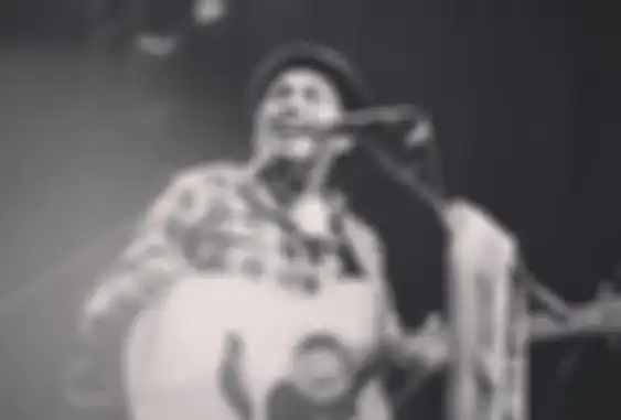 Lirik lagu Kisah Romantis - Glenn Fredly.