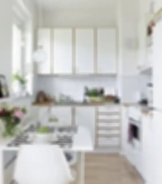 Desain dapur bersih terlihat cantik karena dipasangi lampu gantung model ini. Foto hasilnya jadi rujukan. 