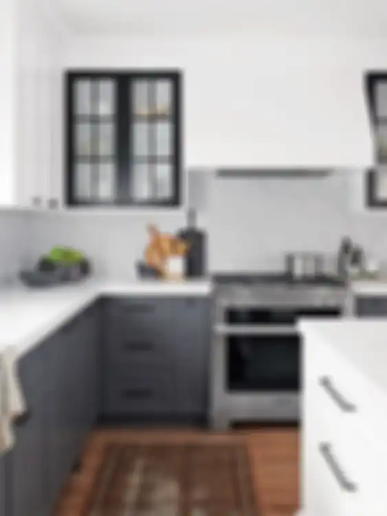 Memanfaatkan Warna Abu-abu di Dapur