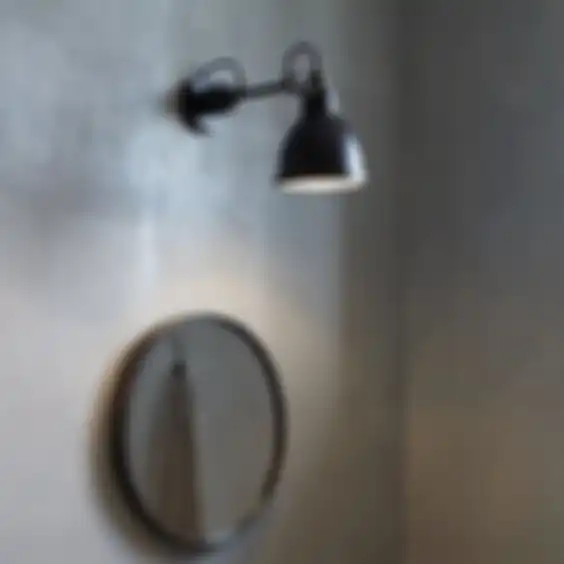 Percantik Kamar Mandi Anda dengan Lampu Dinding Berikut!