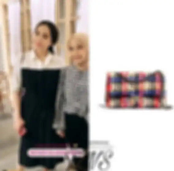 Meski nggak kelihatan, akhirnya terungkap Nagita Slavina pakai tas Chanel Classic Handbag seharga Rp 94.600.000 bikin heboh hingga banjir pujian netizen. 