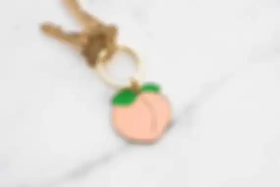 Gantungan kunci buah peach, pembawa keberuntungan buat Virgo