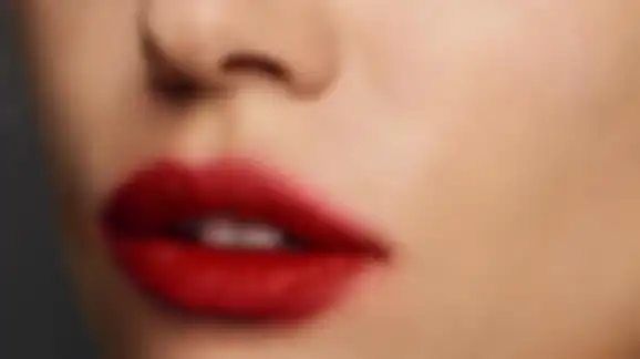 Blurred lips