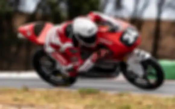 Pembalap Indonesia Arbi gasak poin sekaligus kado HUT ke-17 di FIM JuniorGP 2022 Algarve, Minggu (18/7/2022)