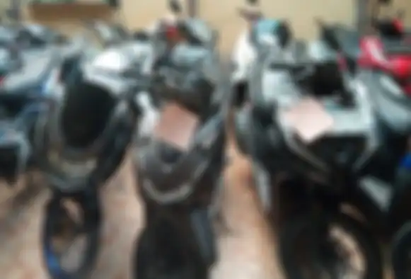 Barang bukti motor hasil curian yang disita di Polsek Palmerah, Jakarta Barat.