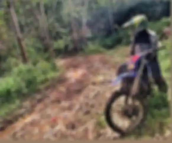 Yamaha WR 155 R riding ke perkebunan