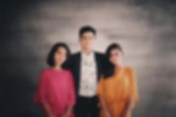 Aliando dan kedua saudarinya