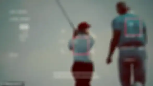 Video grafis dibuka dengan Trump bermain golf.