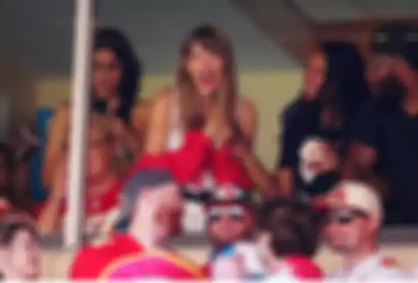 Taylor Swift nonton pertandingan NFL