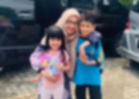 Tsania Marwa dan kedua anaknya
