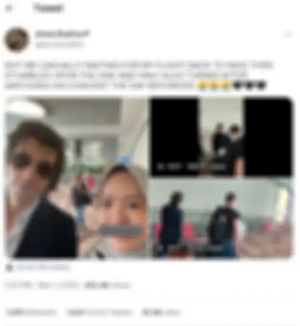 Fans Indonesia berswafoto dengan Alex Turner, vokalis Arctic Monkeys