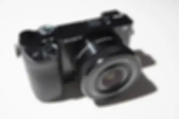 Sony A6100