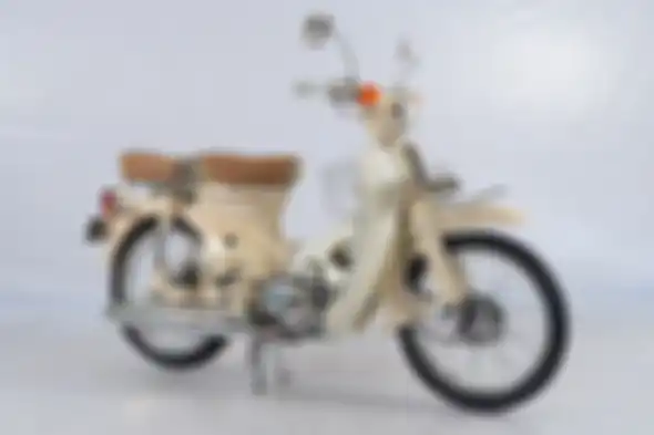 Motor bebek jadul Honda C70
