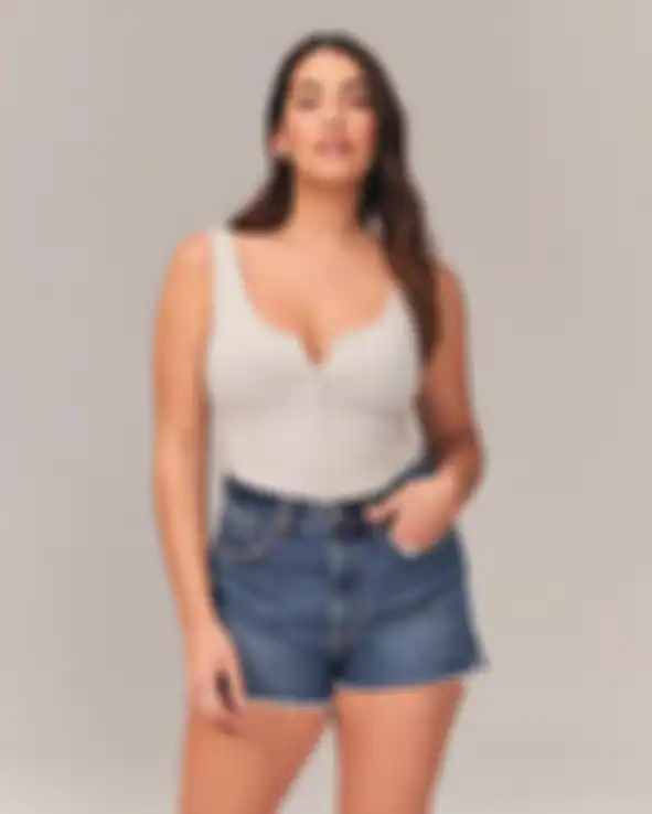 Celana pendek high waist untuk paha besar