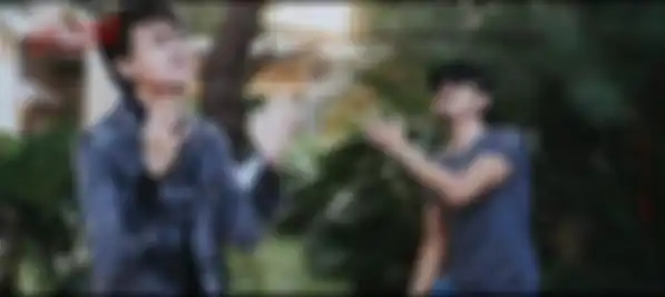 Ian Kasela dan putranya  