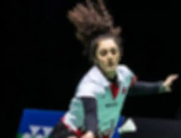 Pebulu tangkis asal Turki, Neslihan Yigit tetap tanding di All England 2021 meski satu pesawat dengan tim Indonesia.