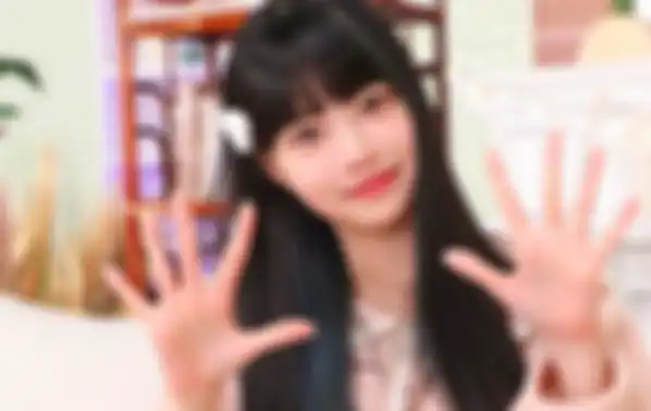 Hong Eunchae LE SSERAFIM