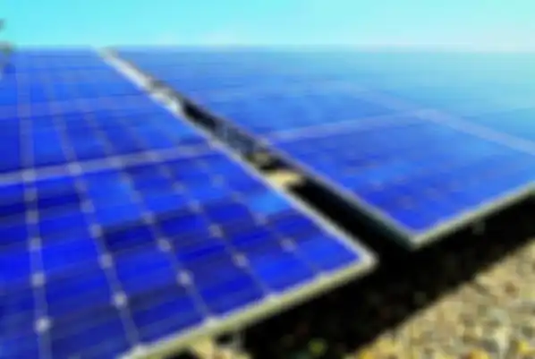 Photovoltaic, proses perubahan energi cahaya jadi energi listrik menggunakan panel surya.