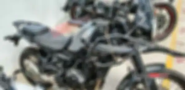 Tampak ada beberapa penyempurnaan di desain bodi motor baru Royal Enfield Himalayan 450.