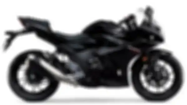 Suzuki GSX250R 2021 meluncur secara global, kena update di warna bodi baru.