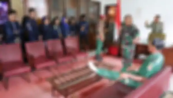 Foto patung Soeharto yang lenyap di Museum Dharma Bhakti, Markas Kostrad disorot Gatot Nurmantyo.