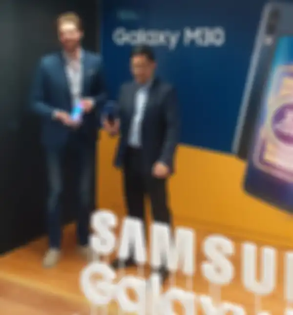 Acara peluncuran dan unboxing Samsung Galaxy M30 yang mengusung 3X Max