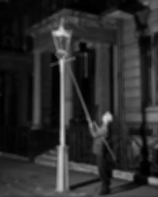 Lamplighter 