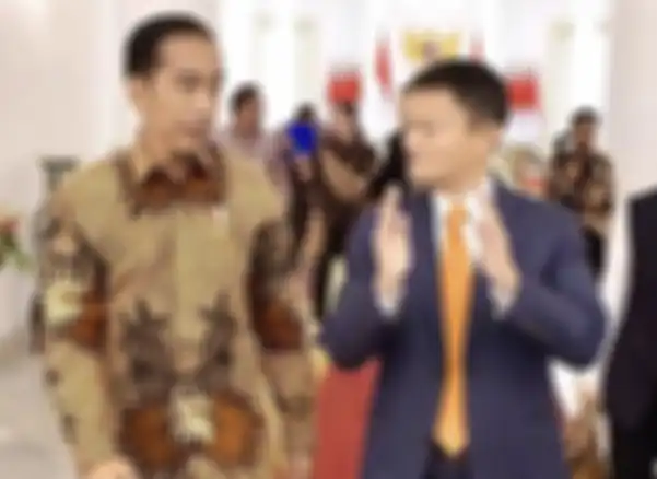 Presiden Joko Widodo (Jokowi) saat berbincang hangat dengan bos Alibaba Jack Ma pada 1 September 2018.