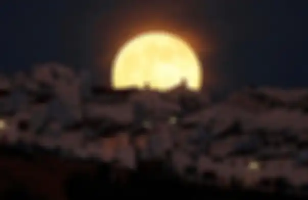 Fenomena supermoon tahun 2014 di Spanyol