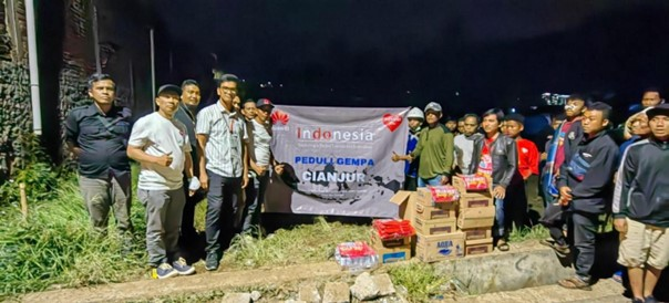Huawei perbaiki jaringan telekomunikasi dan berikan donasi pasca gempa di Cianjur