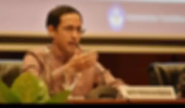 Nadiem Makarim jelaskan bantuan subsidi upah Rp1,8 juta untuk guru honorer