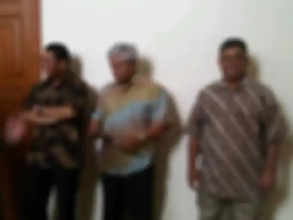 Nama mertua Dian Sastro kembali menjadi sorotan di media sosial. Dulu, Adiguna Sutowo gampang pesan nasi padang dari dalam penjara. 