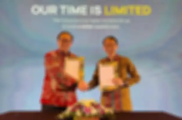 Penandatanganan MOU Utomo SolaRUV dan Charge+ dalam pembuatan pabrik Charger EV