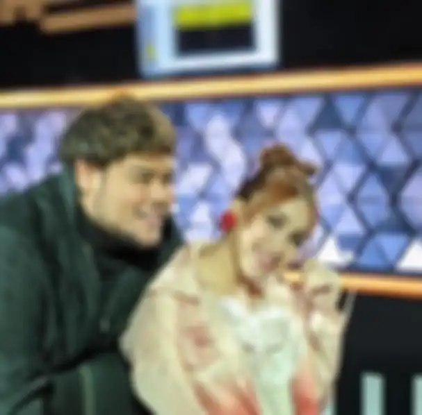 Rumah Rp 8 miliar pemberian presenter Ivan Gunawan kabarnya ditolak pedangdut Ayu Ting Ting. Ivan Gunawan pun buka suara.