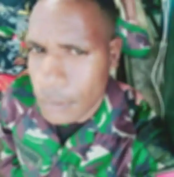 Foto Prada Yotam Bugiangge sudah disebarkan. Namun, ada informasi prajurit kelana yudha ini pernah mengunggah foto bendera Papua Merdeka. 