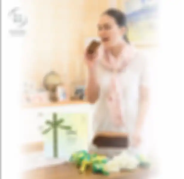 Tak Kalah Kaya dari Syahrini, Deretan Bisnis Luna Maya Ini Buat Dirinya Punya Jam Tangan 600 Juta!