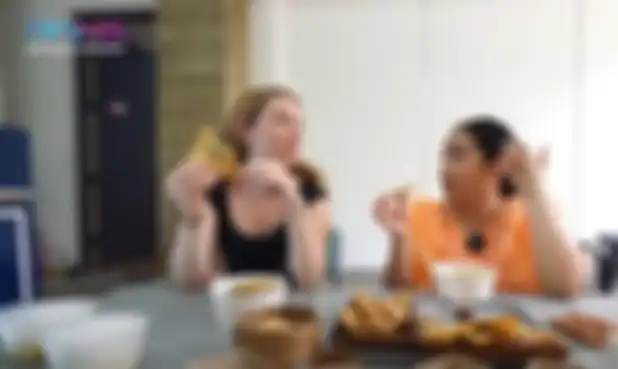 Stacey Ryan ketagihan makan pangsit goreng