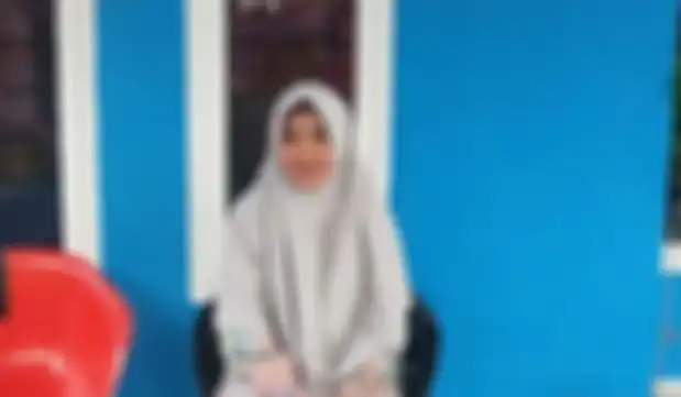 Metha jual rumah dan siap dinikahi pembeli.