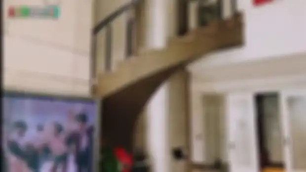 Interior apartemen penthouse Irwan Mussry